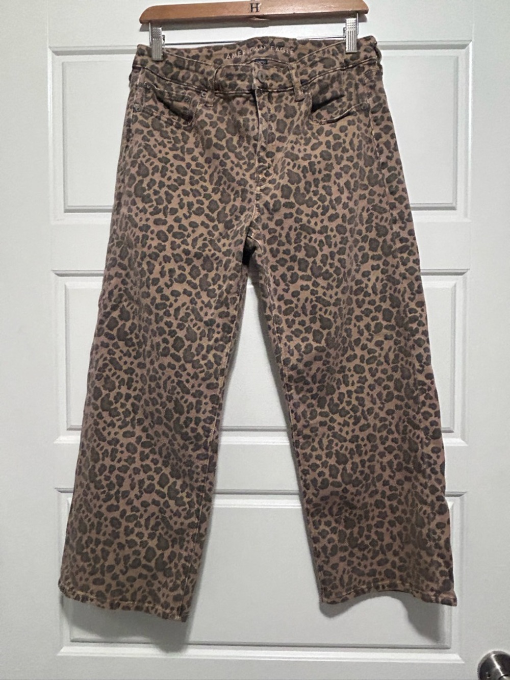 American Eagle Outfitters Stretch Beige/Tan Jeans with Leopard Waistband